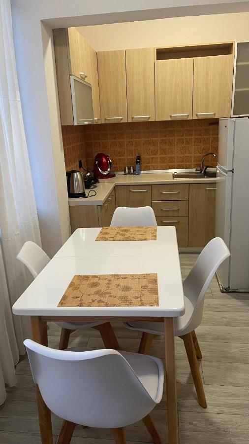 Lacasa-21 Dhjetori Tiranë Ngoại thất bức ảnh